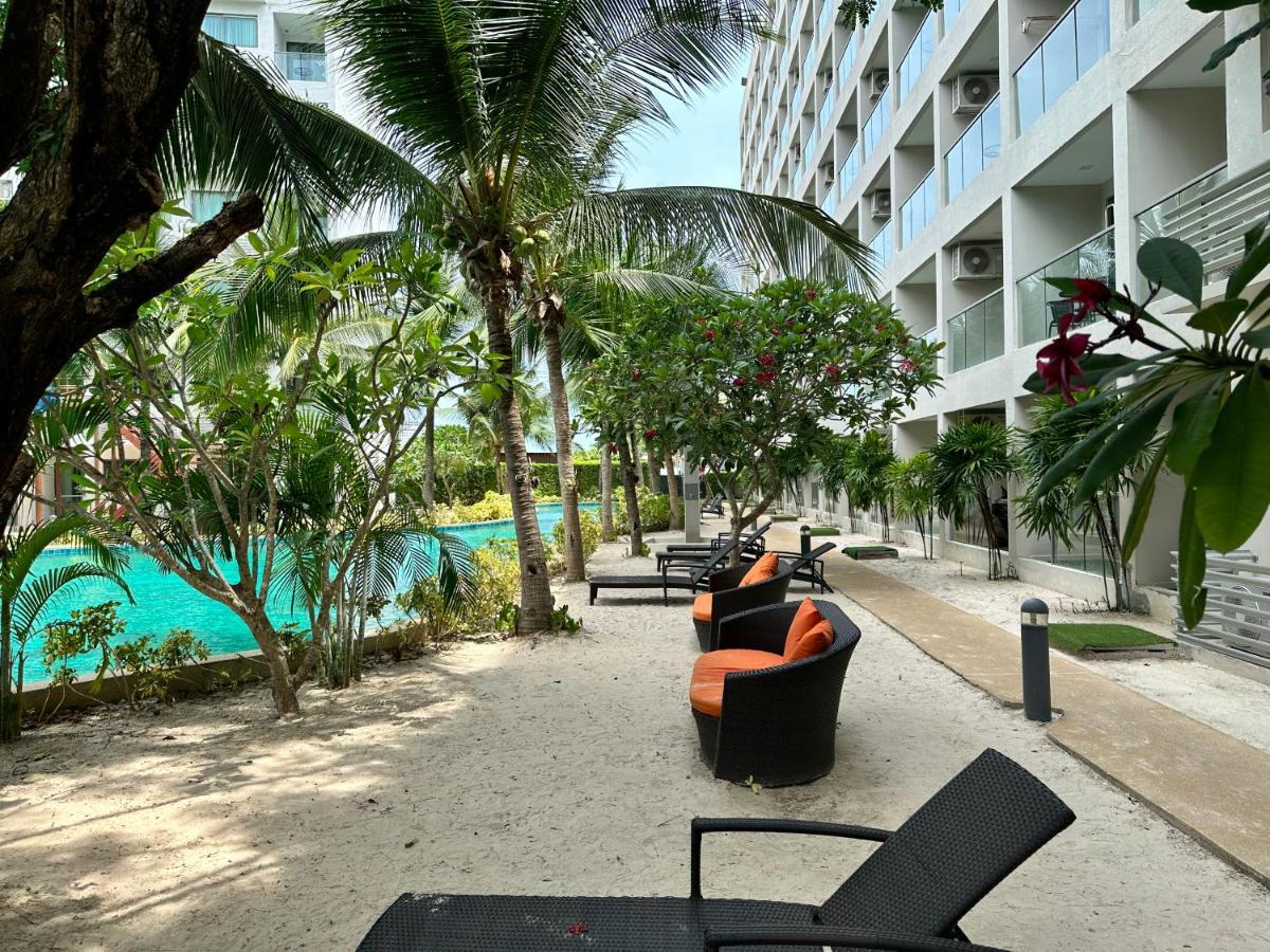 Laguna Beach Resort 3 Maldives 좀티엔 비치 외부 사진